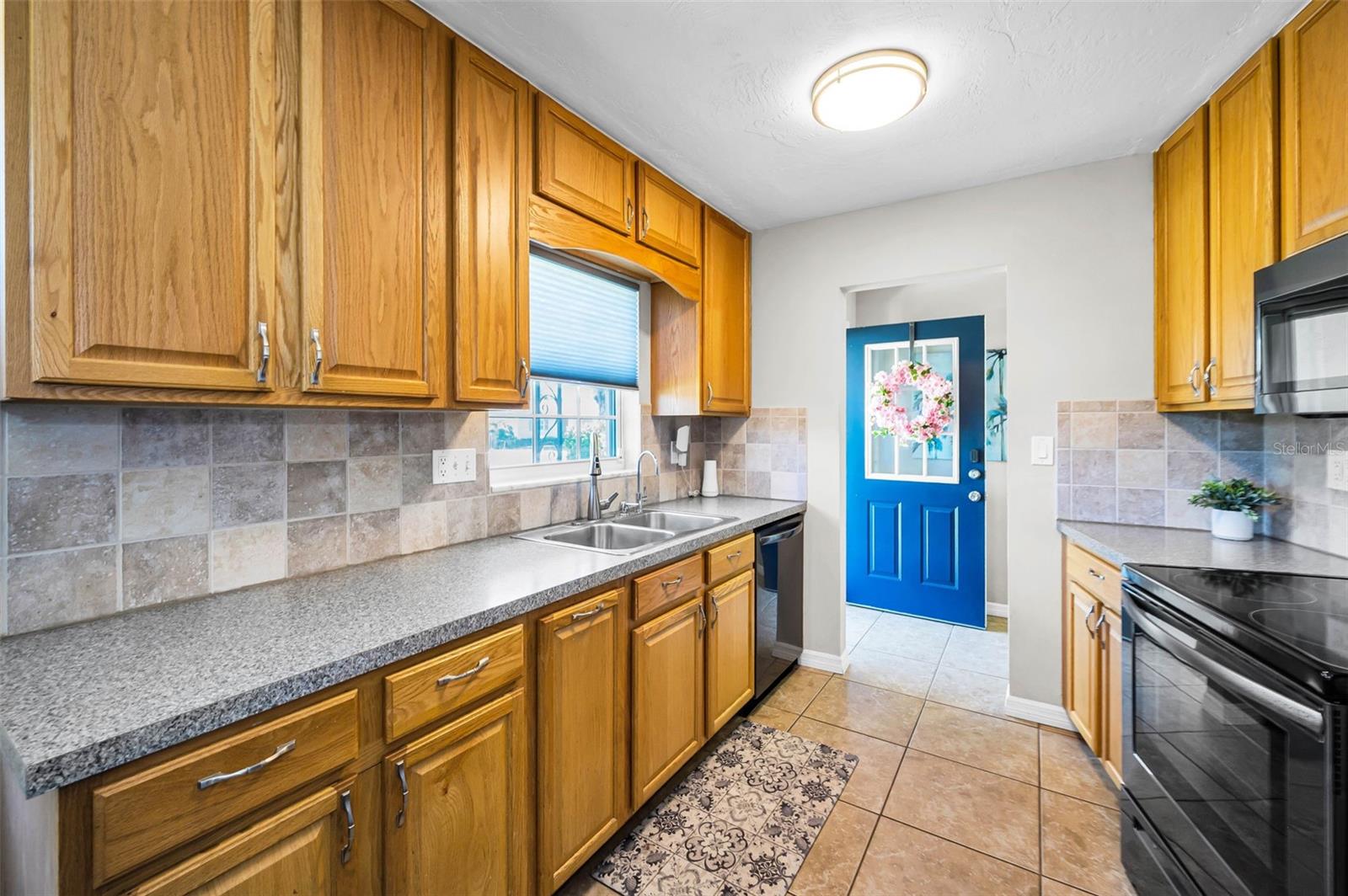 CURLEW CITY - Residential