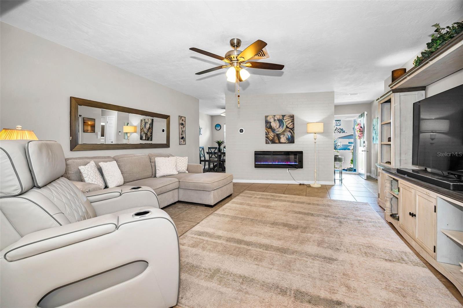 CURLEW CITY - Residential