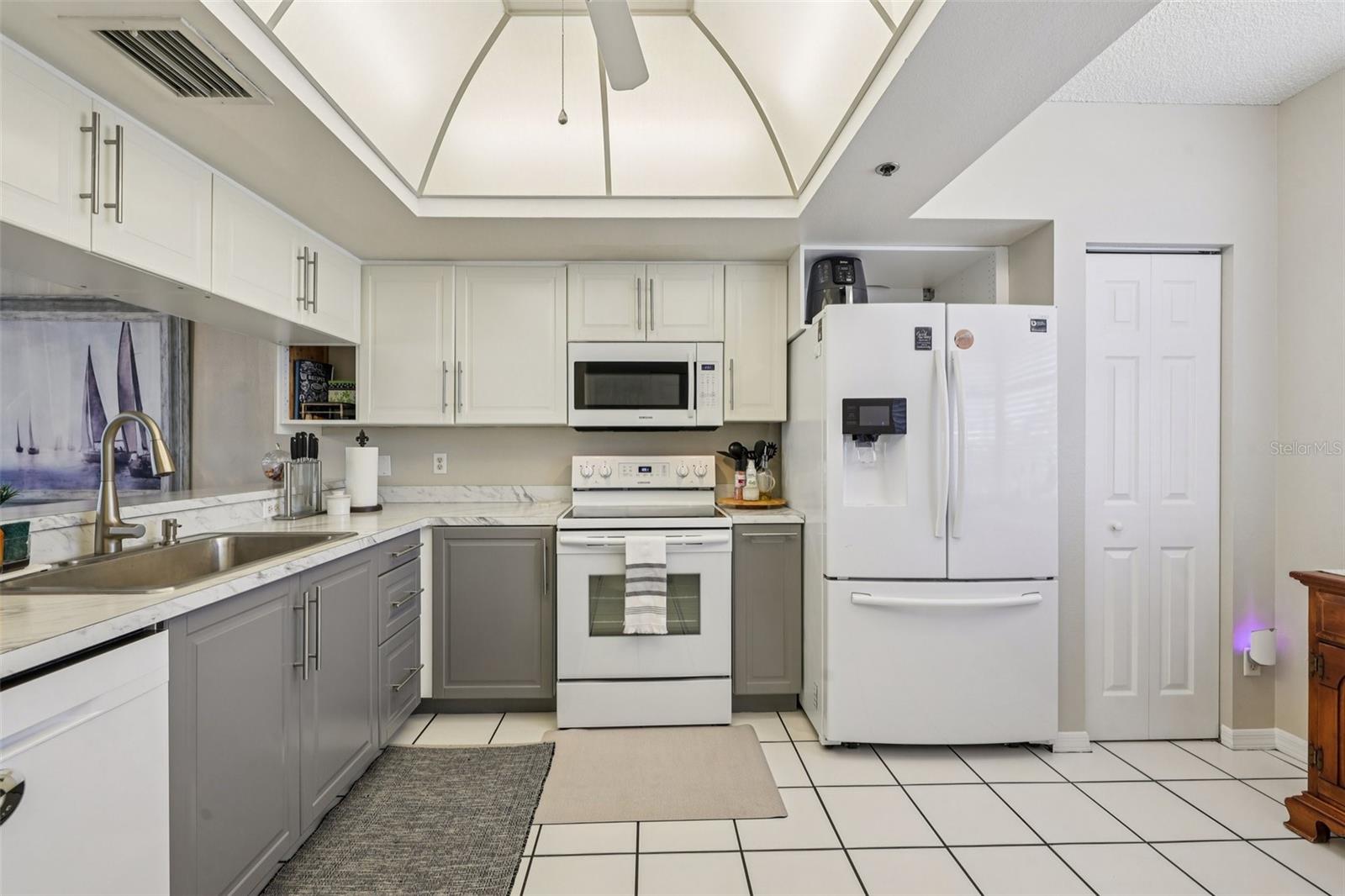 SHORES OF LONG BAYOU CONDO - Residential