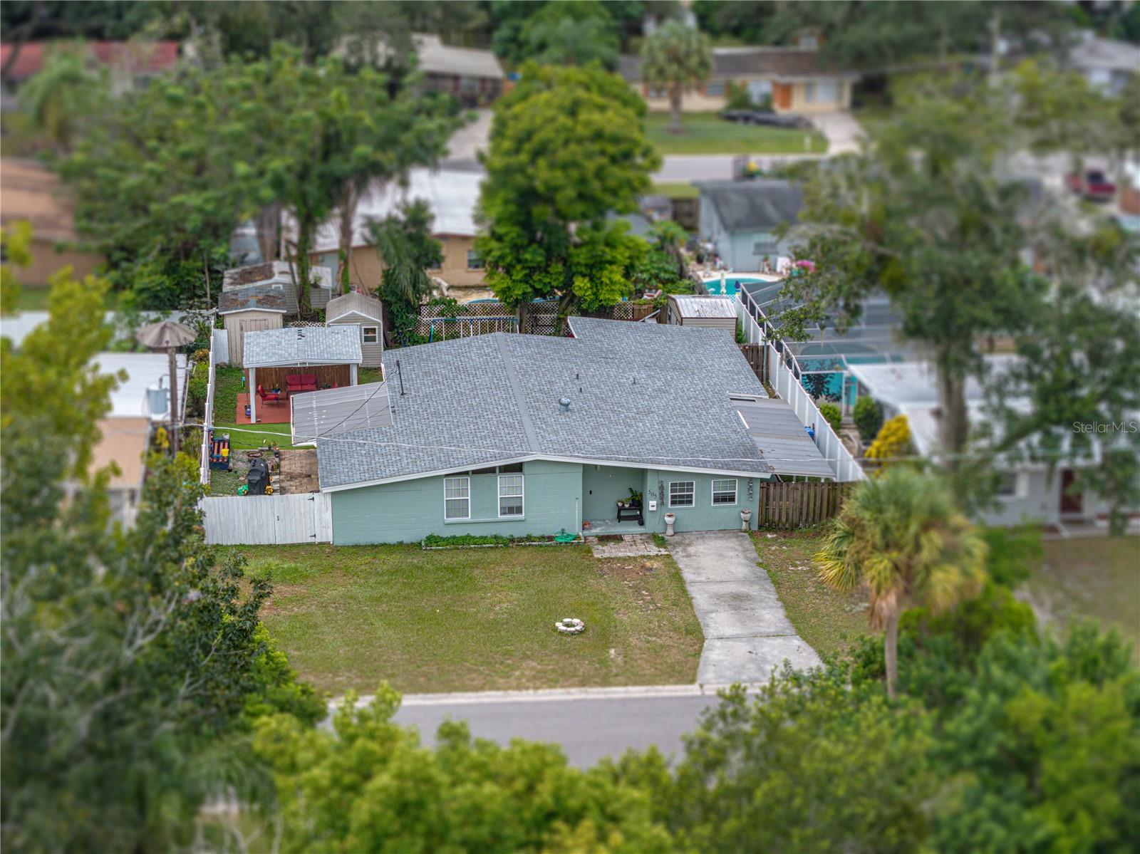Photo 6 of 54 of 505 HEDGE ROW ROAD house