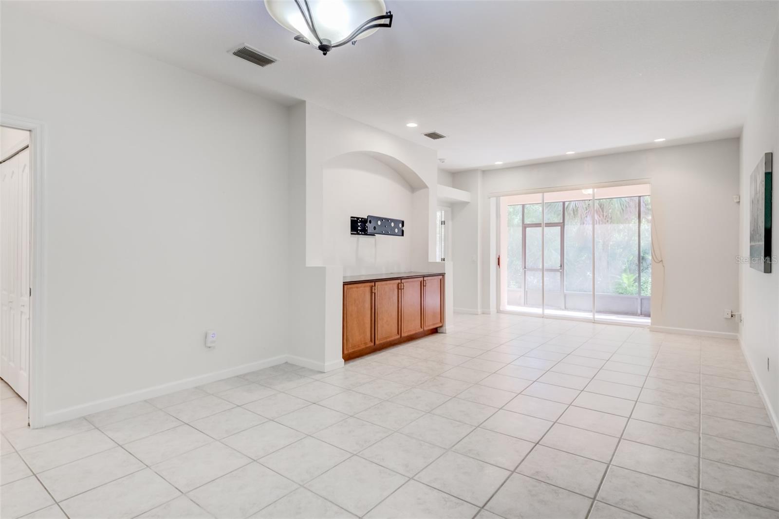 SPANISH POINT - Residential