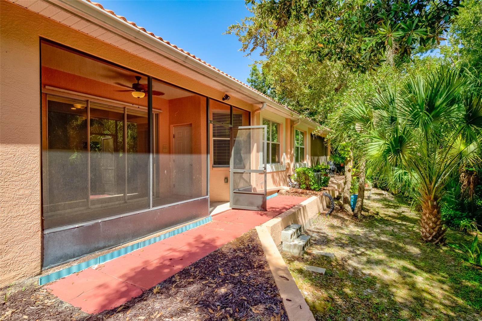 SPANISH POINT - Residential