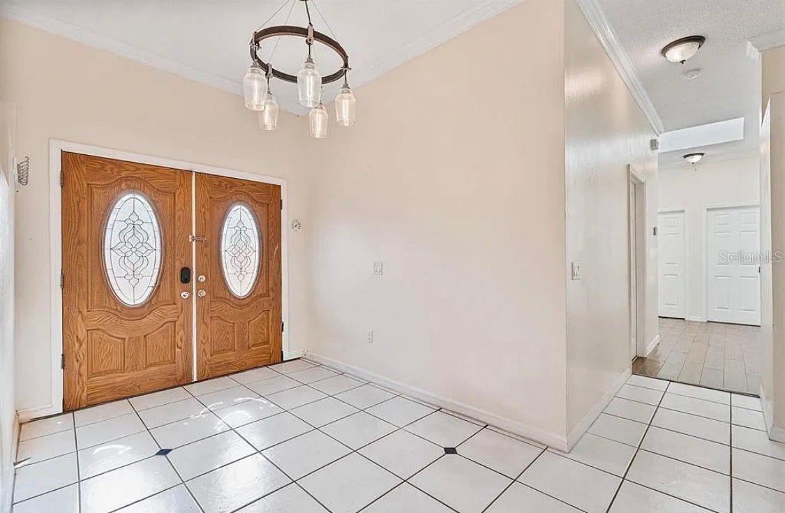 ERIC ESTATES - Residential Lease