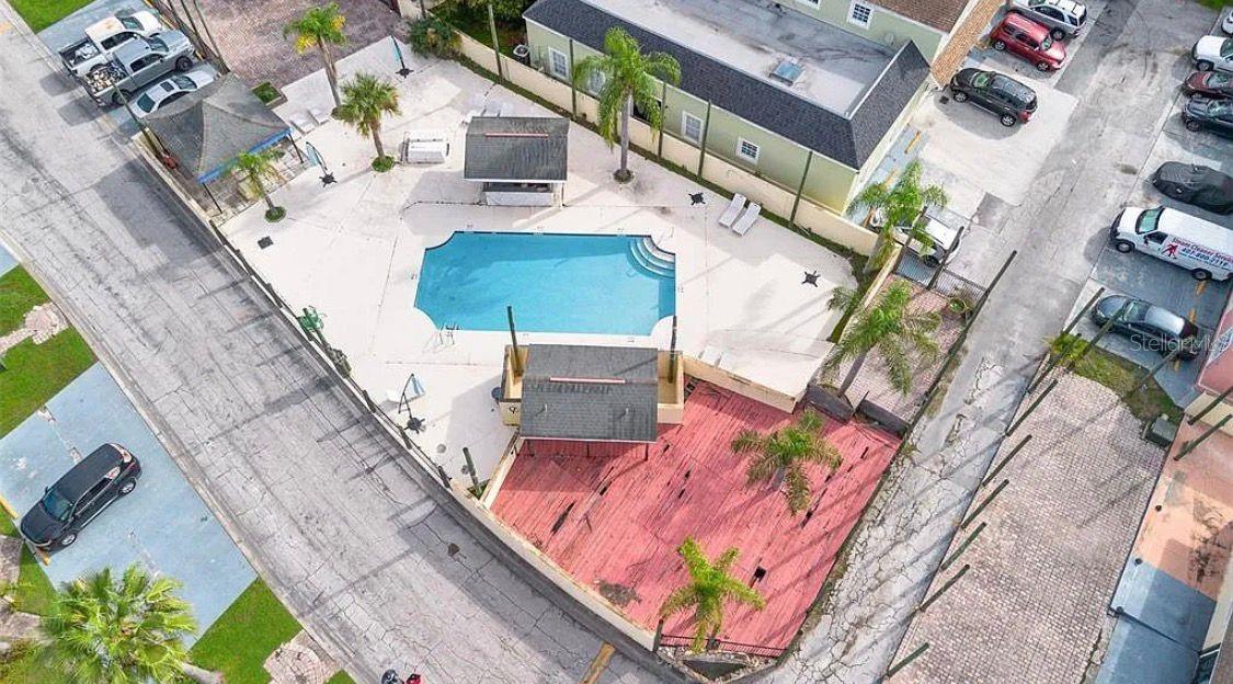 ERIC ESTATES - Residential Lease