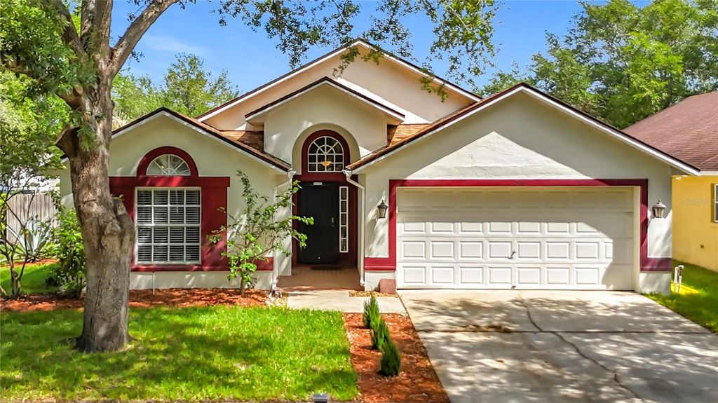Photo of 7116 Colony Pointe Drive #8, Riverview, Fl, FL 33578 (MLS # TB8497796)