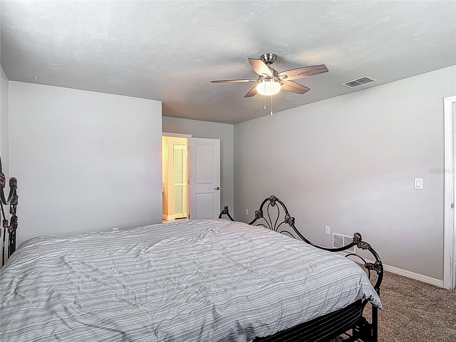 SLEEPY HOLLOW UNIT 01 - Residential