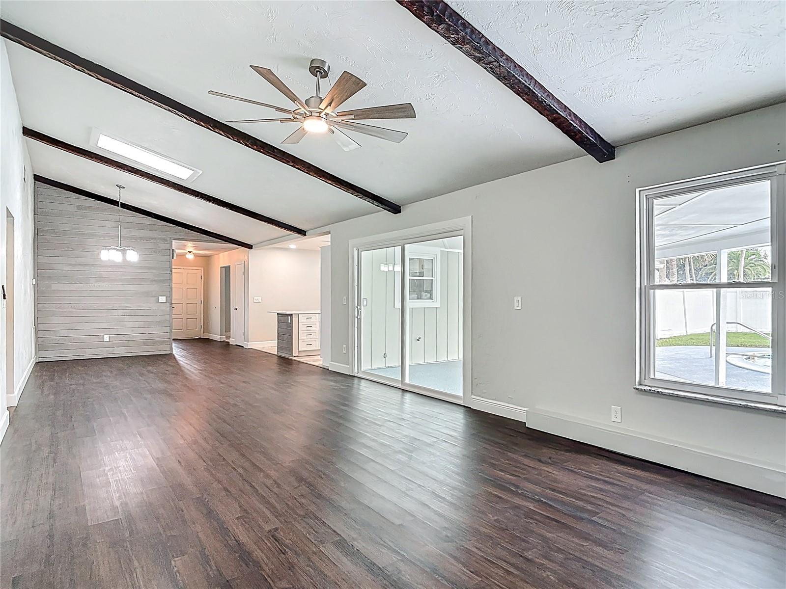 SLEEPY HOLLOW UNIT 01 - Residential