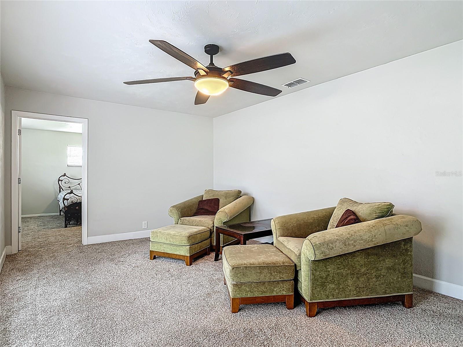 SLEEPY HOLLOW UNIT 01 - Residential