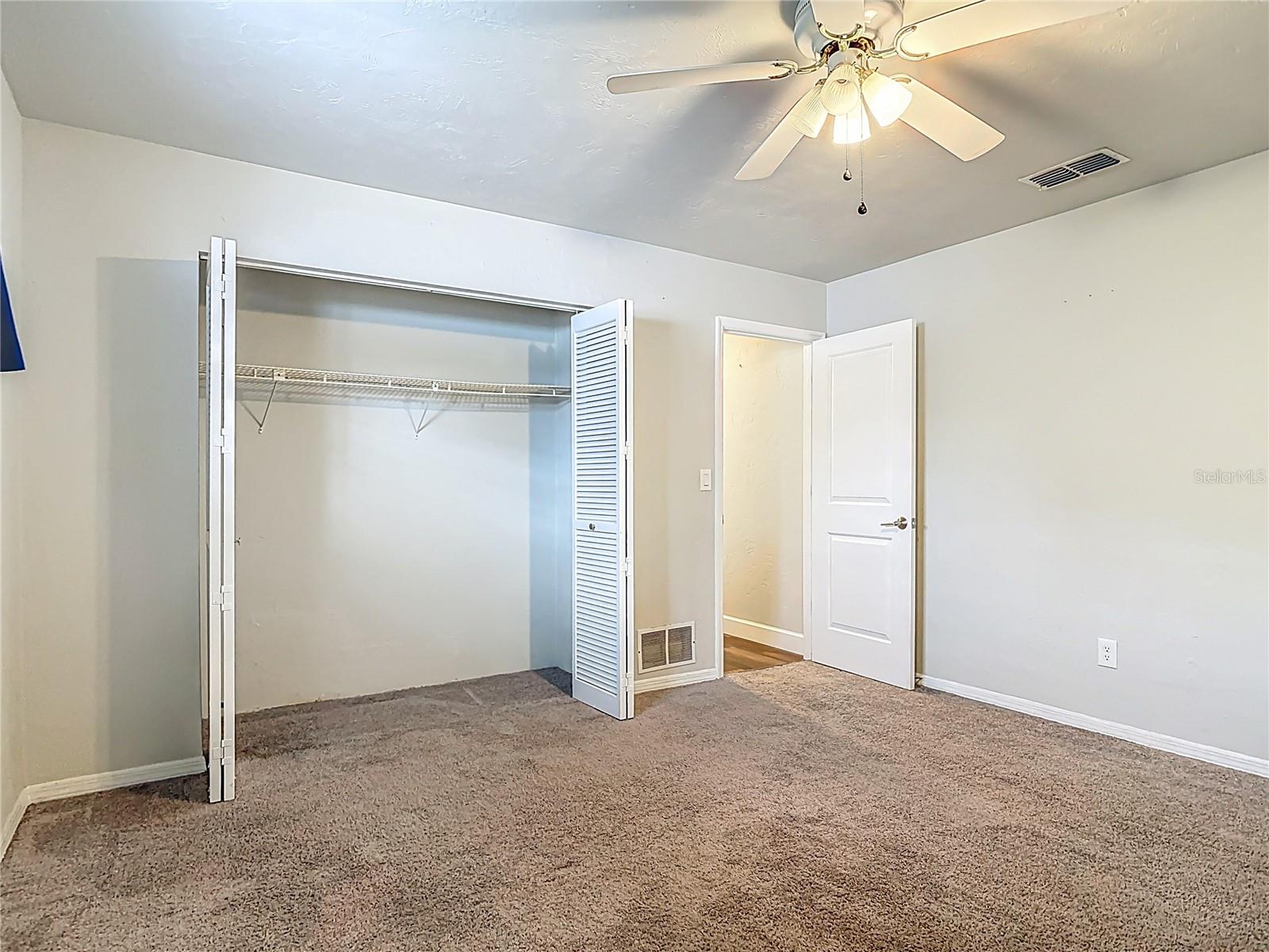 SLEEPY HOLLOW UNIT 01 - Residential