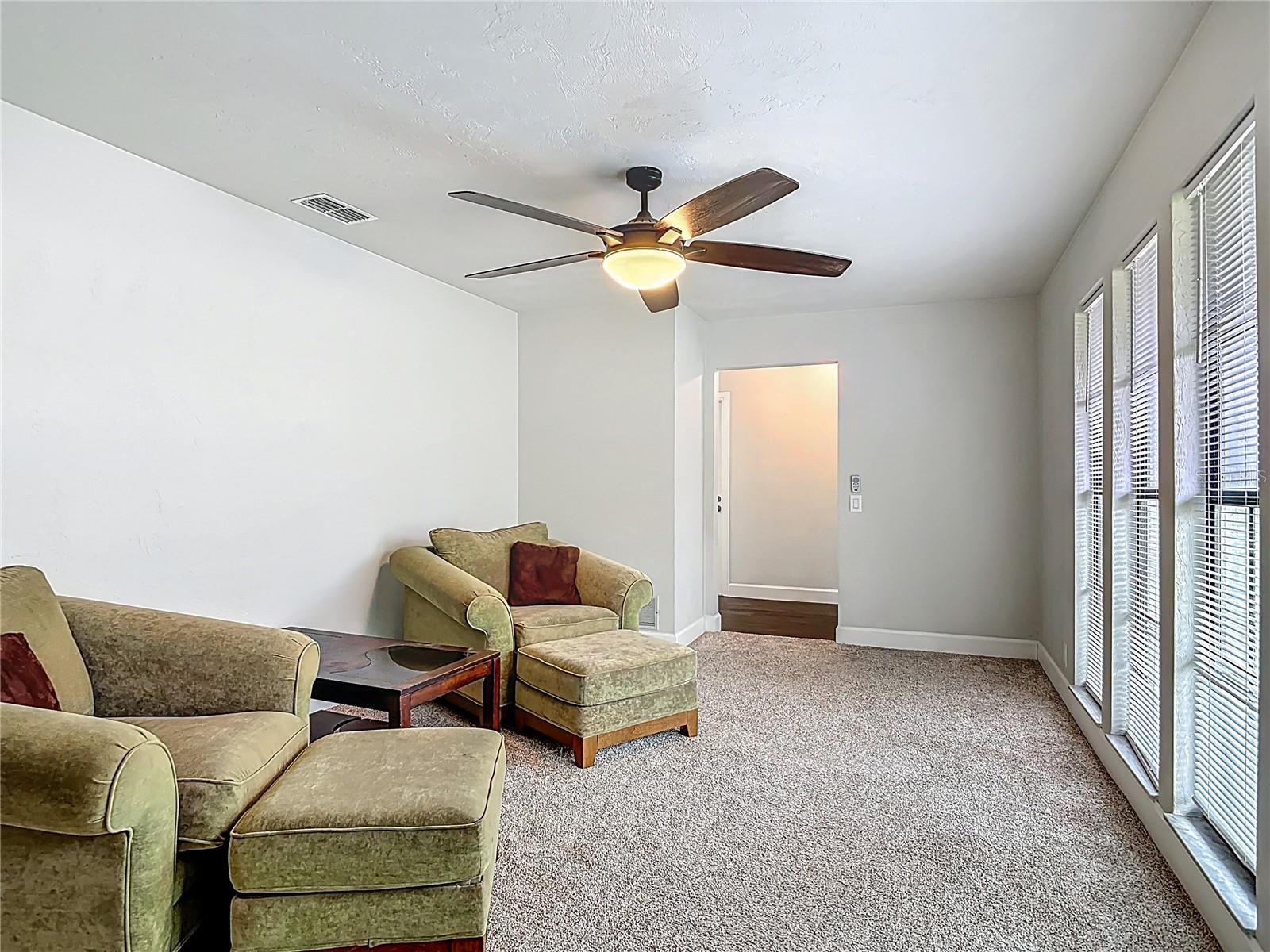 SLEEPY HOLLOW UNIT 01 - Residential