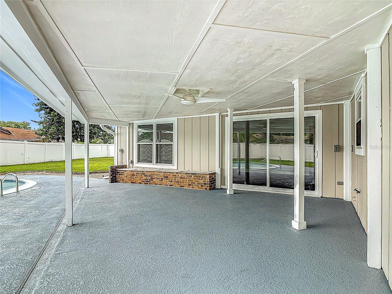 SLEEPY HOLLOW UNIT 01 - Residential