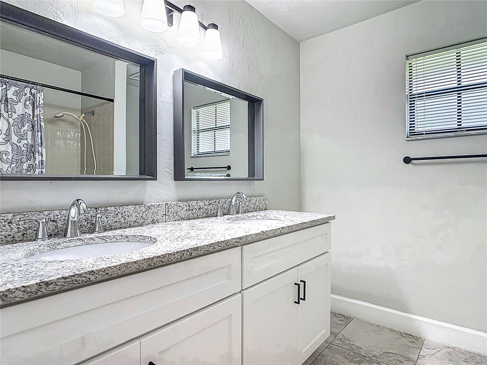 SLEEPY HOLLOW UNIT 01 - Residential
