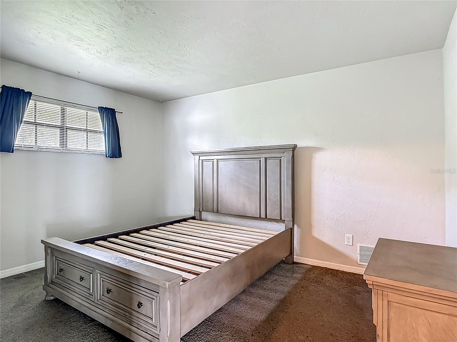 SLEEPY HOLLOW UNIT 01 - Residential