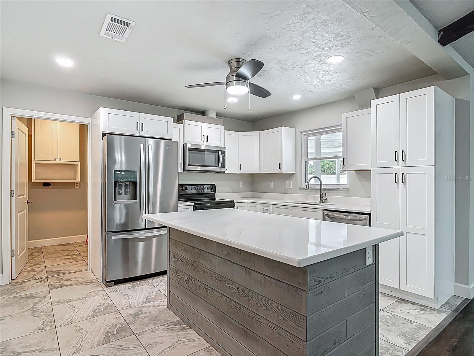 SLEEPY HOLLOW UNIT 01 - Residential