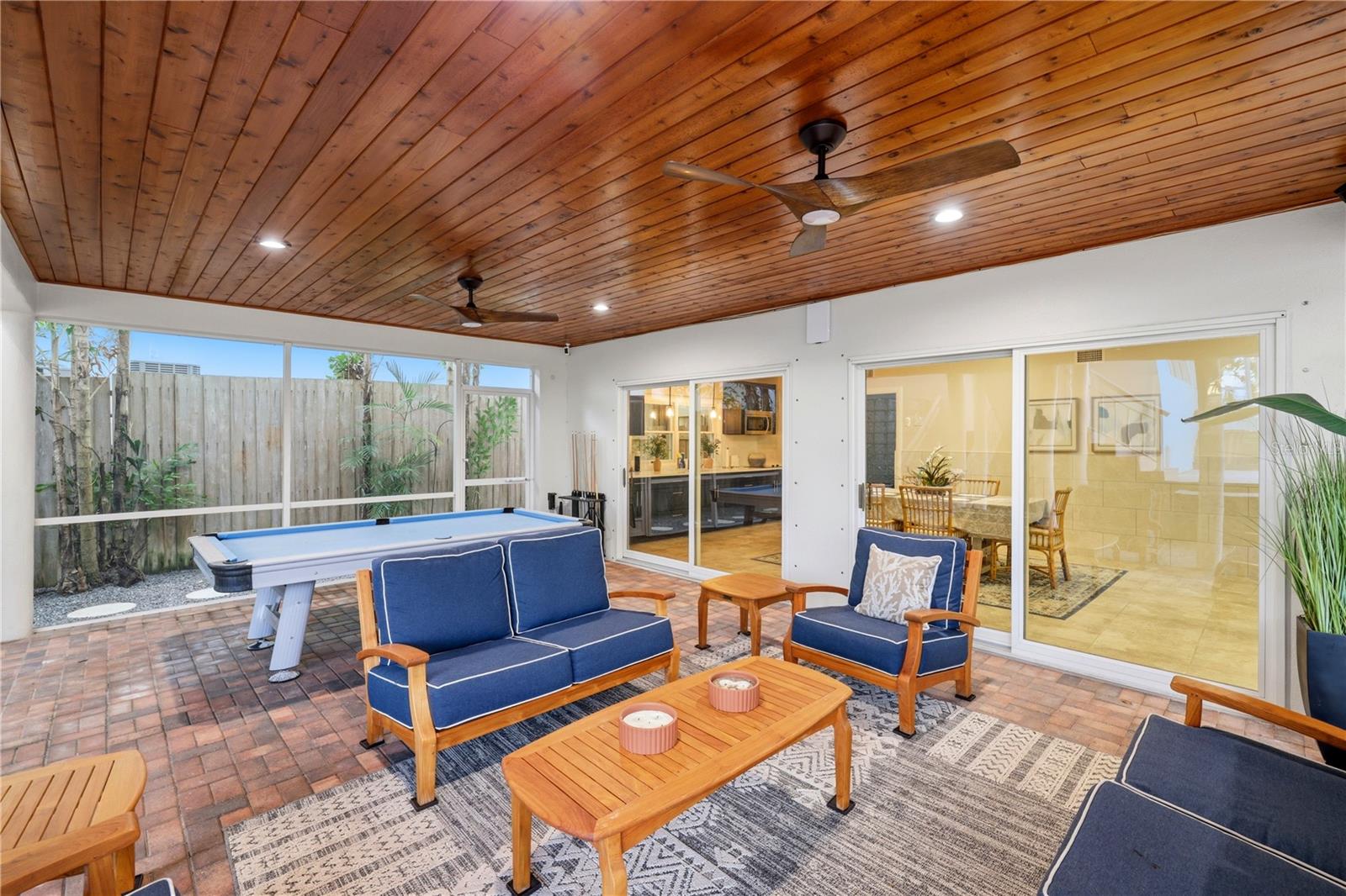 ELLIOT M PROP SIESTA KEY - Residential