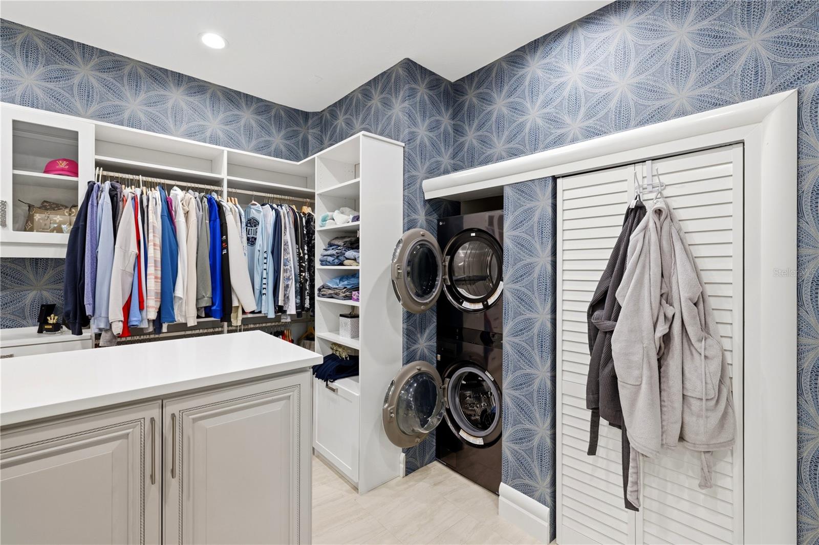 ELLIOT M PROP SIESTA KEY - Residential