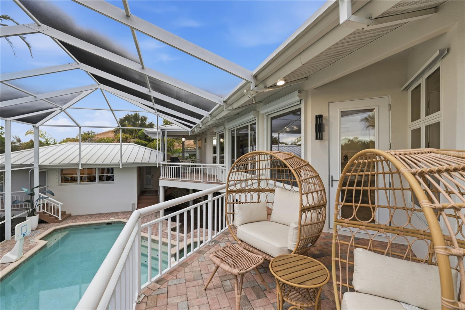 ELLIOT M PROP SIESTA KEY - Residential