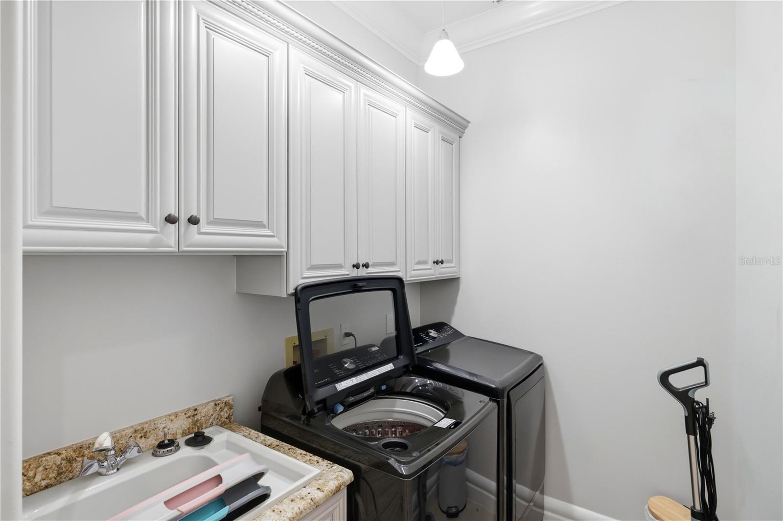 ELLIOT M PROP SIESTA KEY - Residential