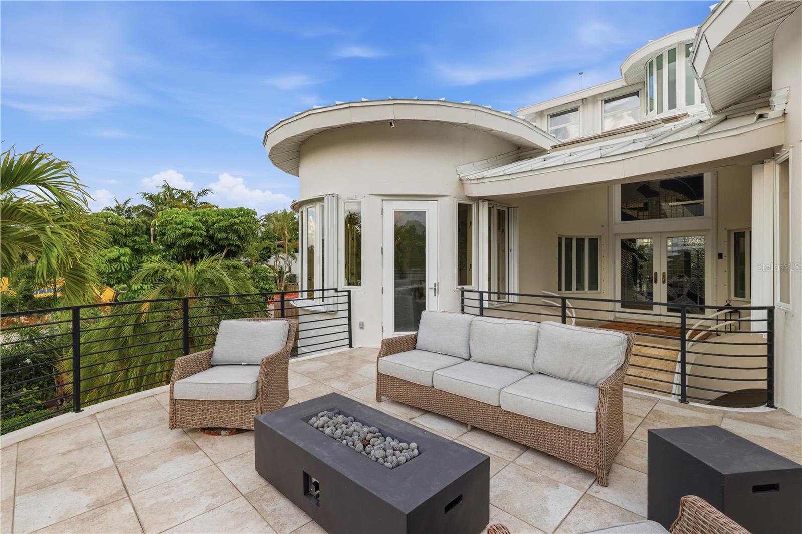 ELLIOT M PROP SIESTA KEY - Residential