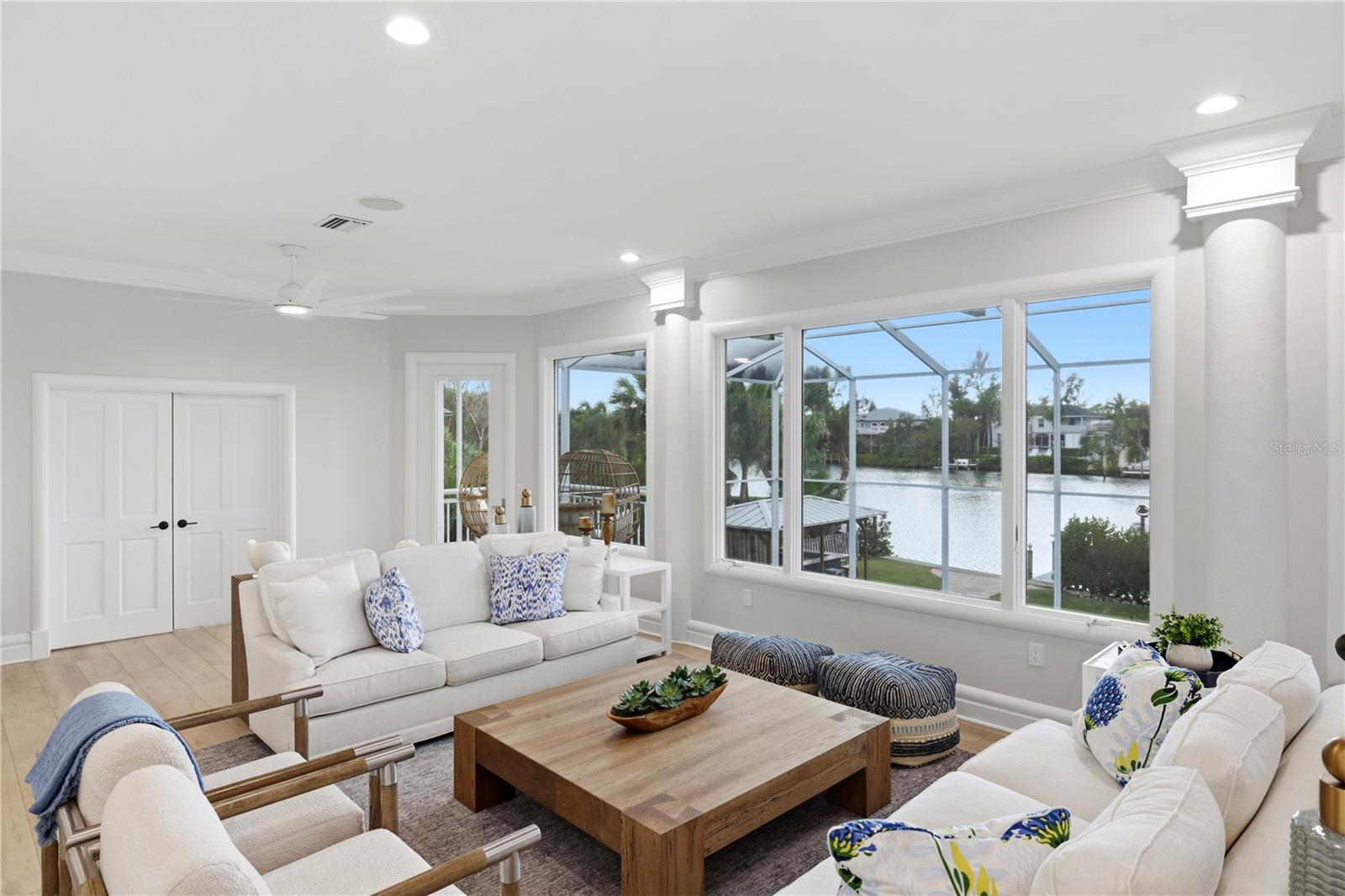 ELLIOT M PROP SIESTA KEY - Residential