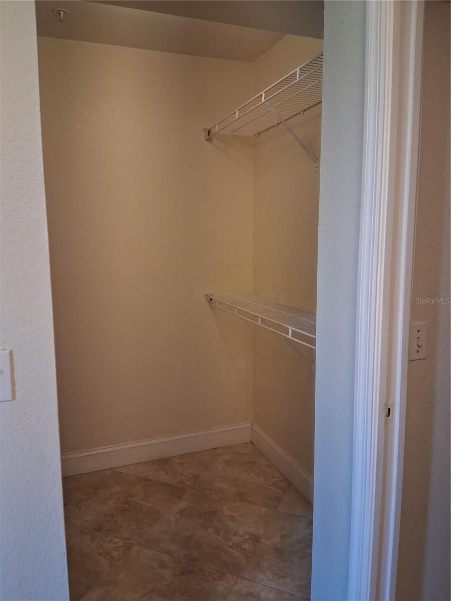 AUDUBON VILLAS AT HUNTERS CREEK - Residential Lease