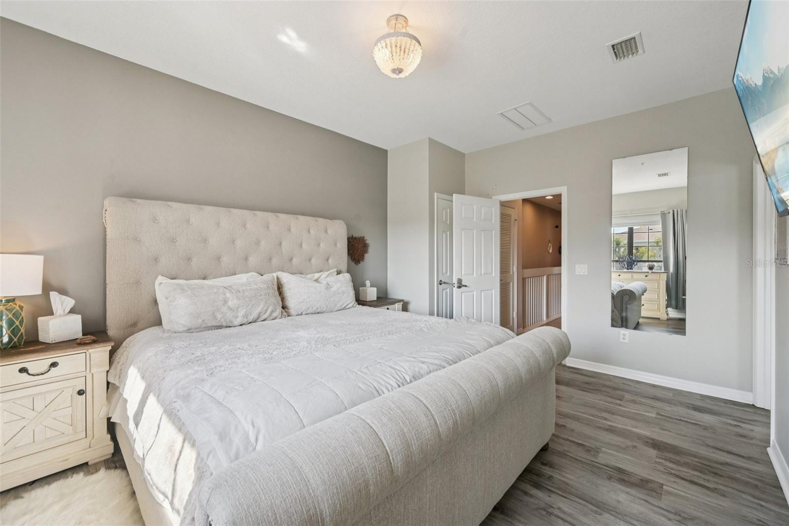 PALMA SOLA TRACE - Residential