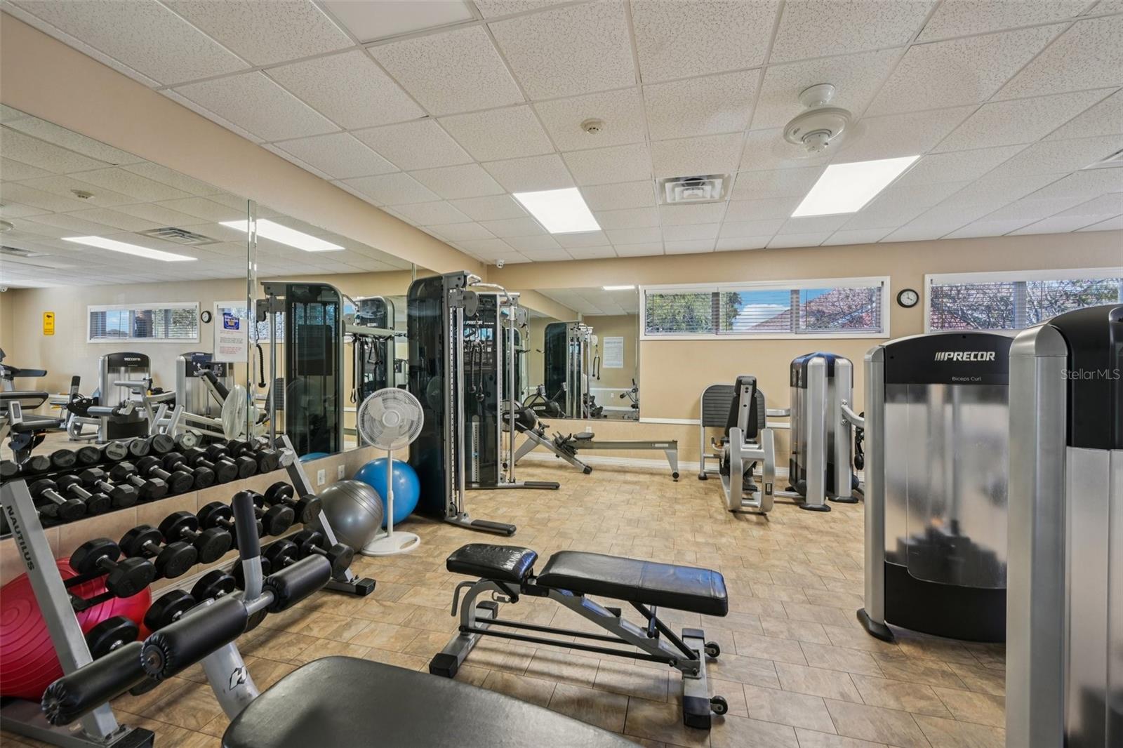 PALMA SOLA TRACE - Residential