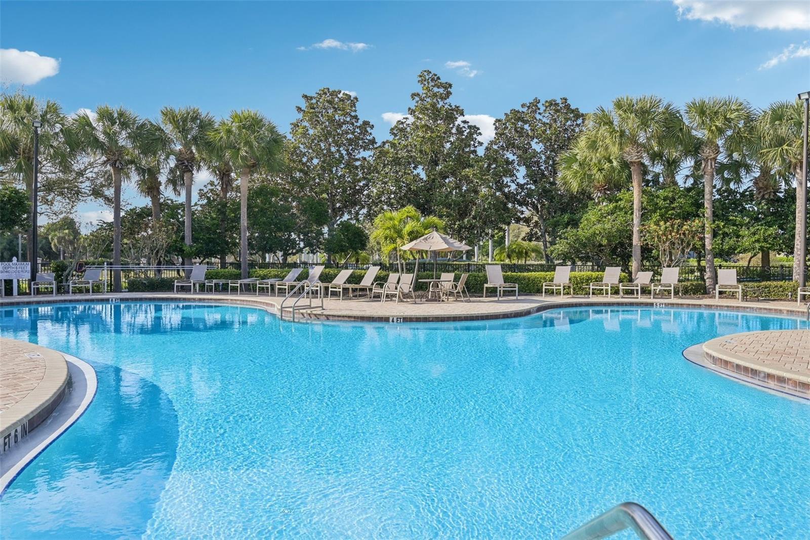 PALMA SOLA TRACE - Residential