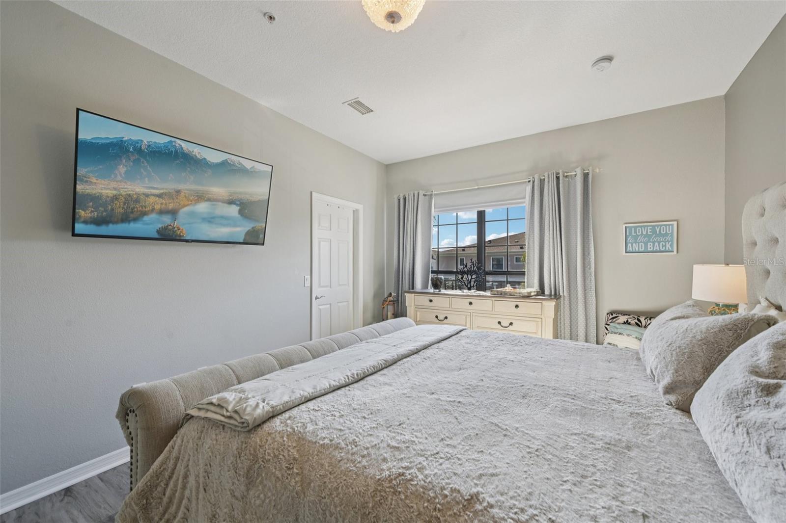 PALMA SOLA TRACE - Residential