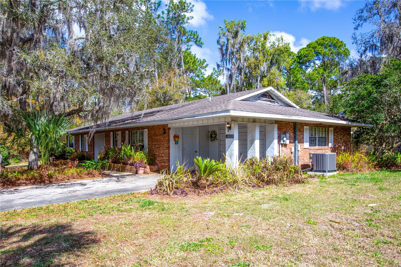 DONNA VISTA - Residential