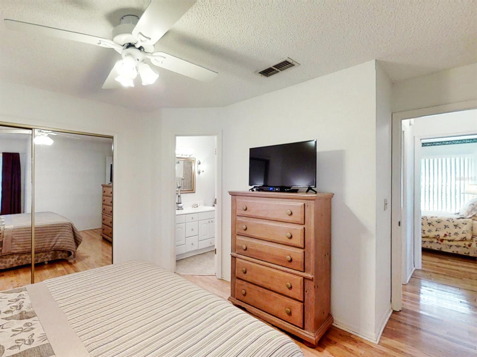 Sun Beach Club Condo Ph 01-03 - Residential