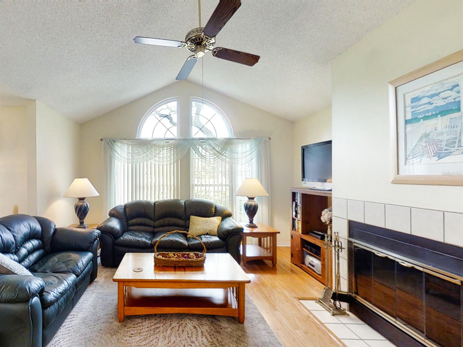 Sun Beach Club Condo Ph 01-03 - Residential