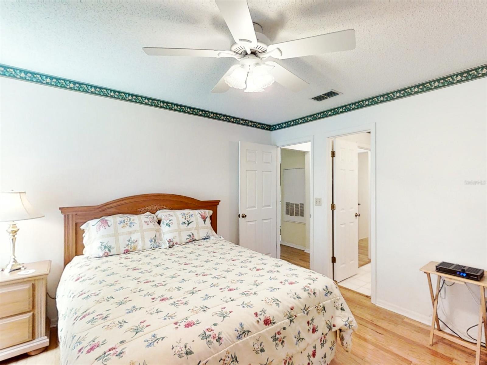 Sun Beach Club Condo Ph 01-03 - Residential