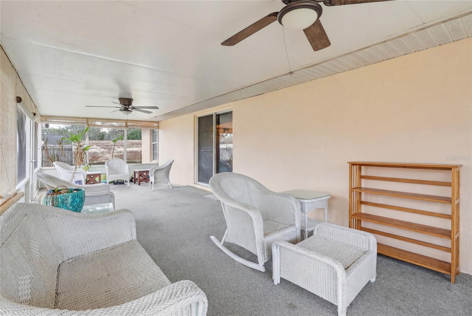 HOWEY PALM GARDENS - Residential