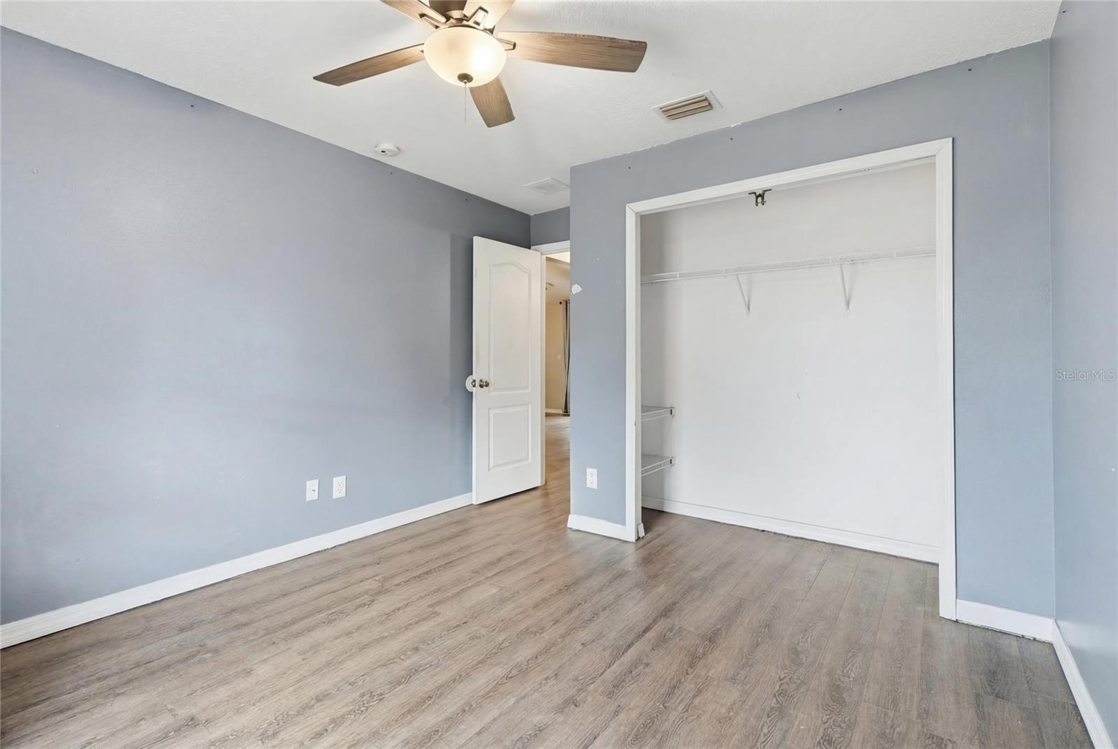 HOWEY PALM GARDENS - Residential