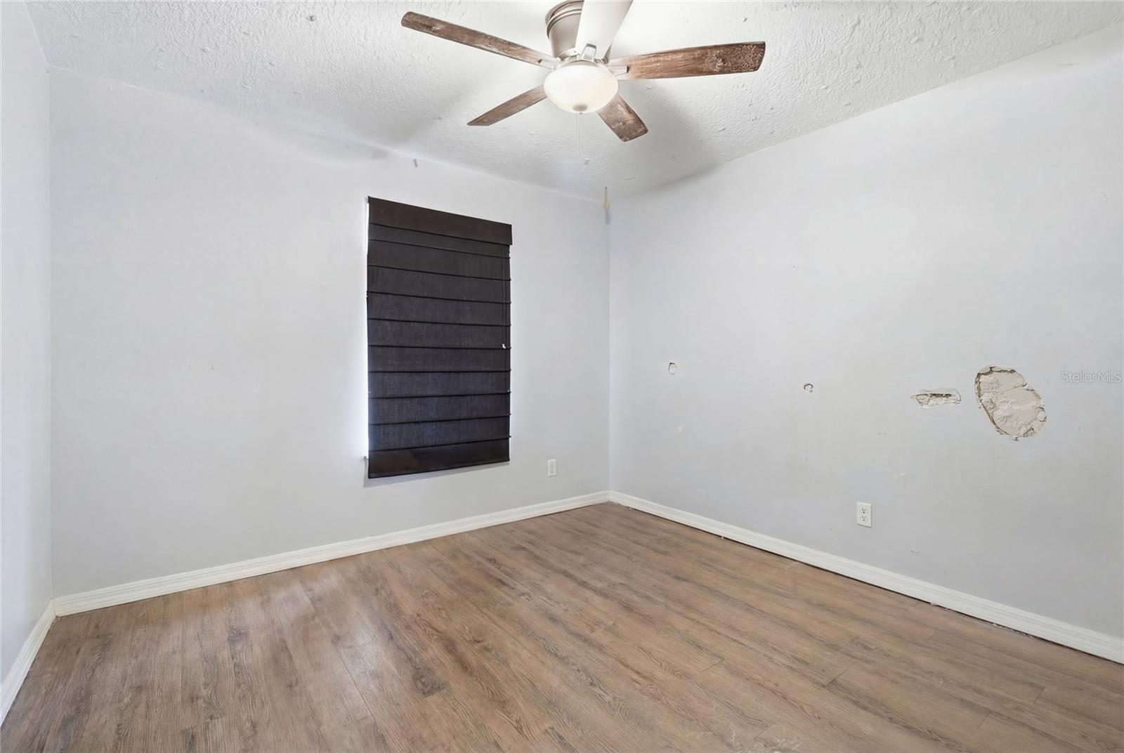 HOWEY PALM GARDENS - Residential