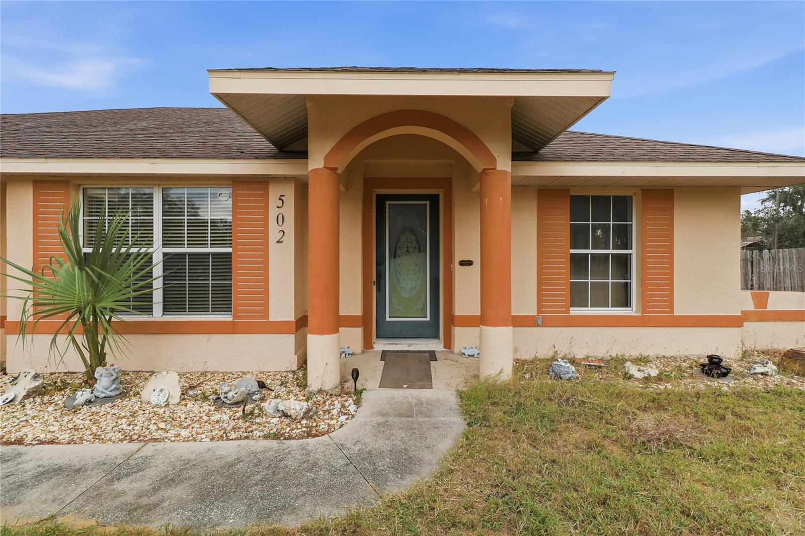 HOWEY PALM GARDENS - Residential