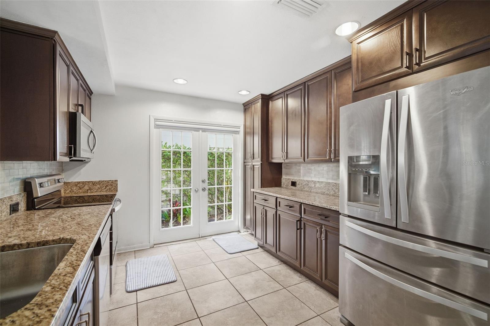 SUNSET PARK - Residential