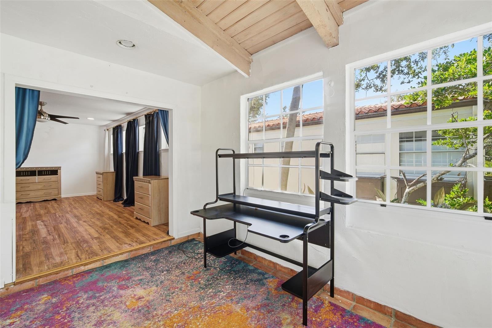 SUNSET PARK - Residential