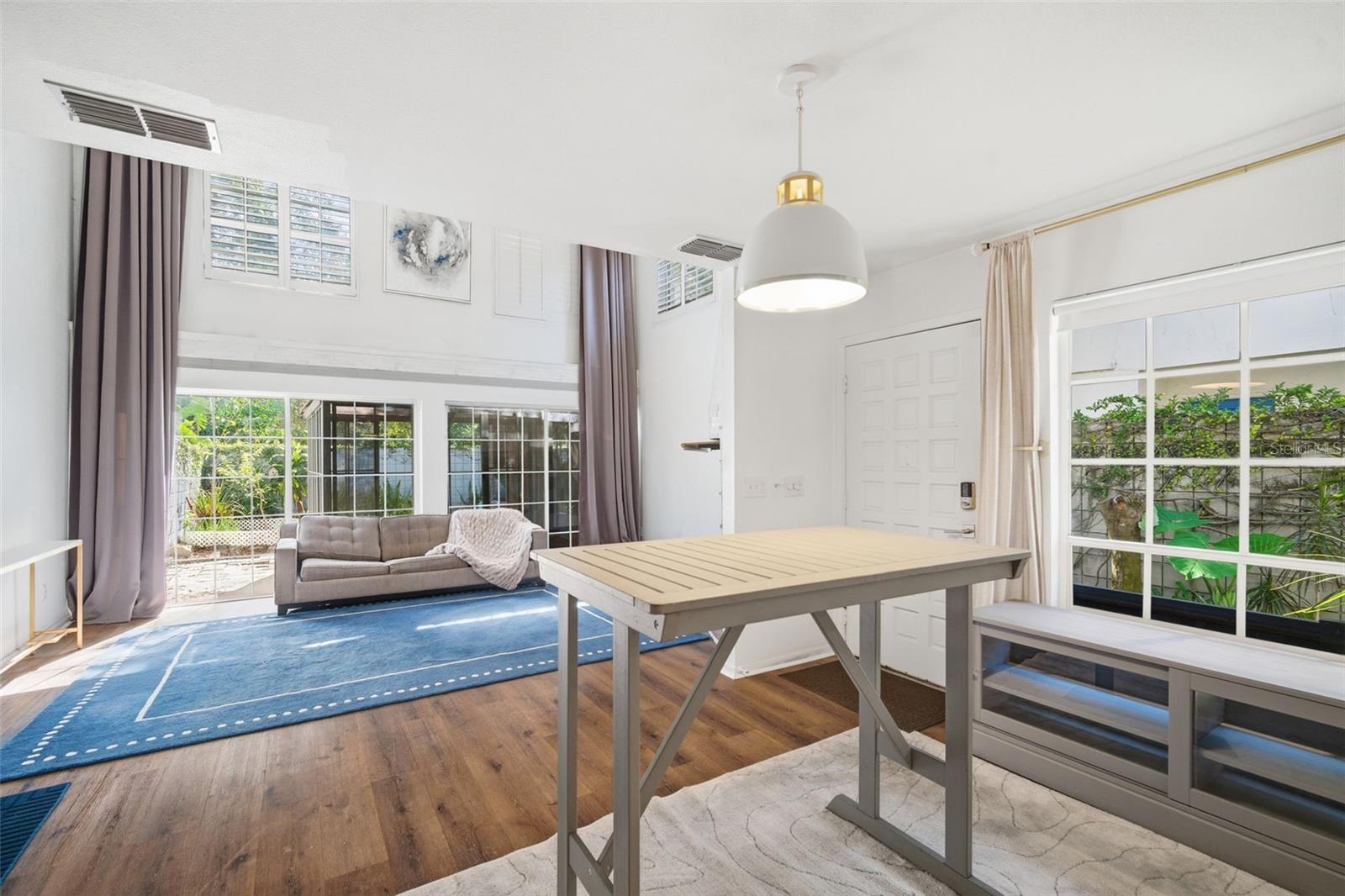 SUNSET PARK - Residential