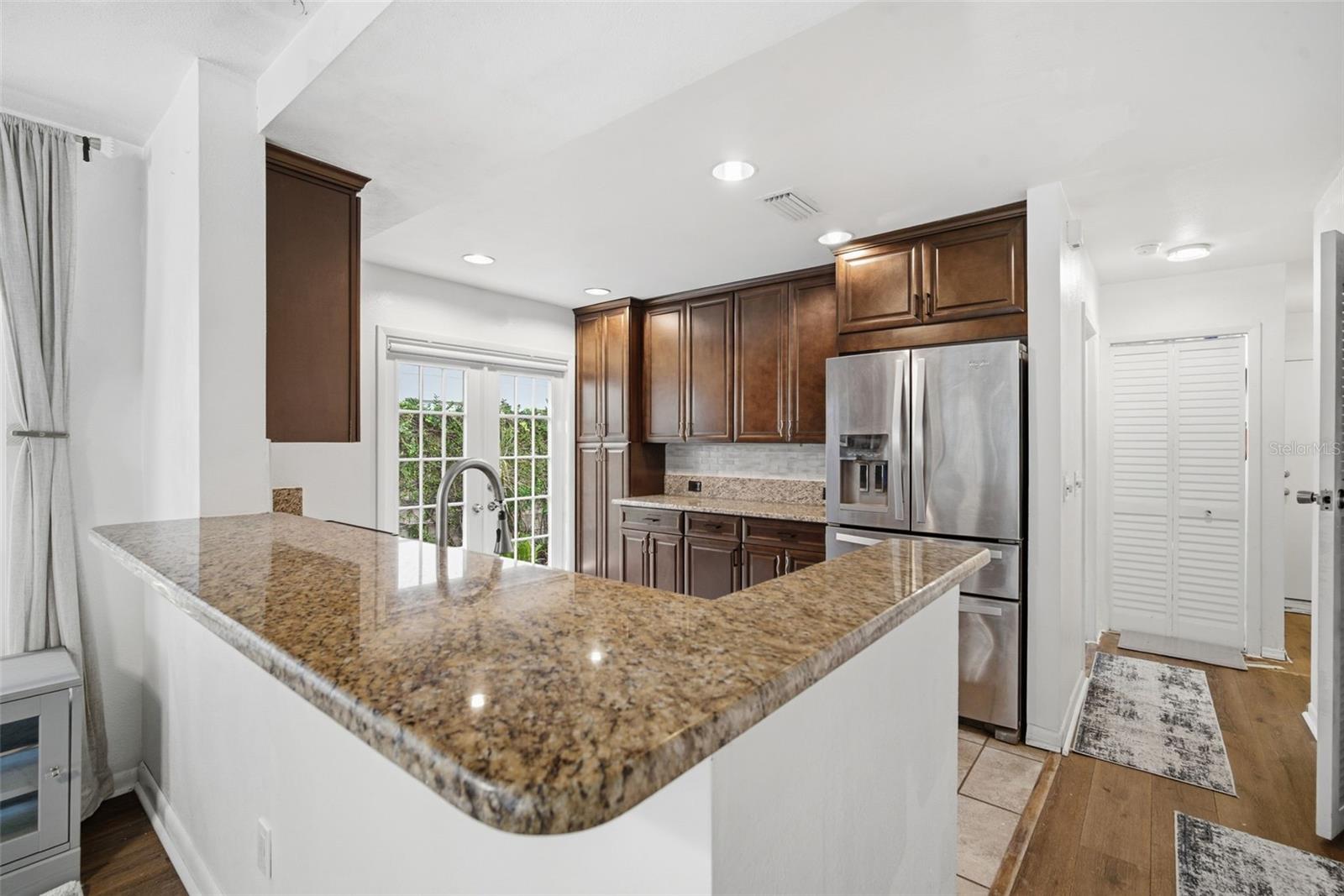 SUNSET PARK - Residential