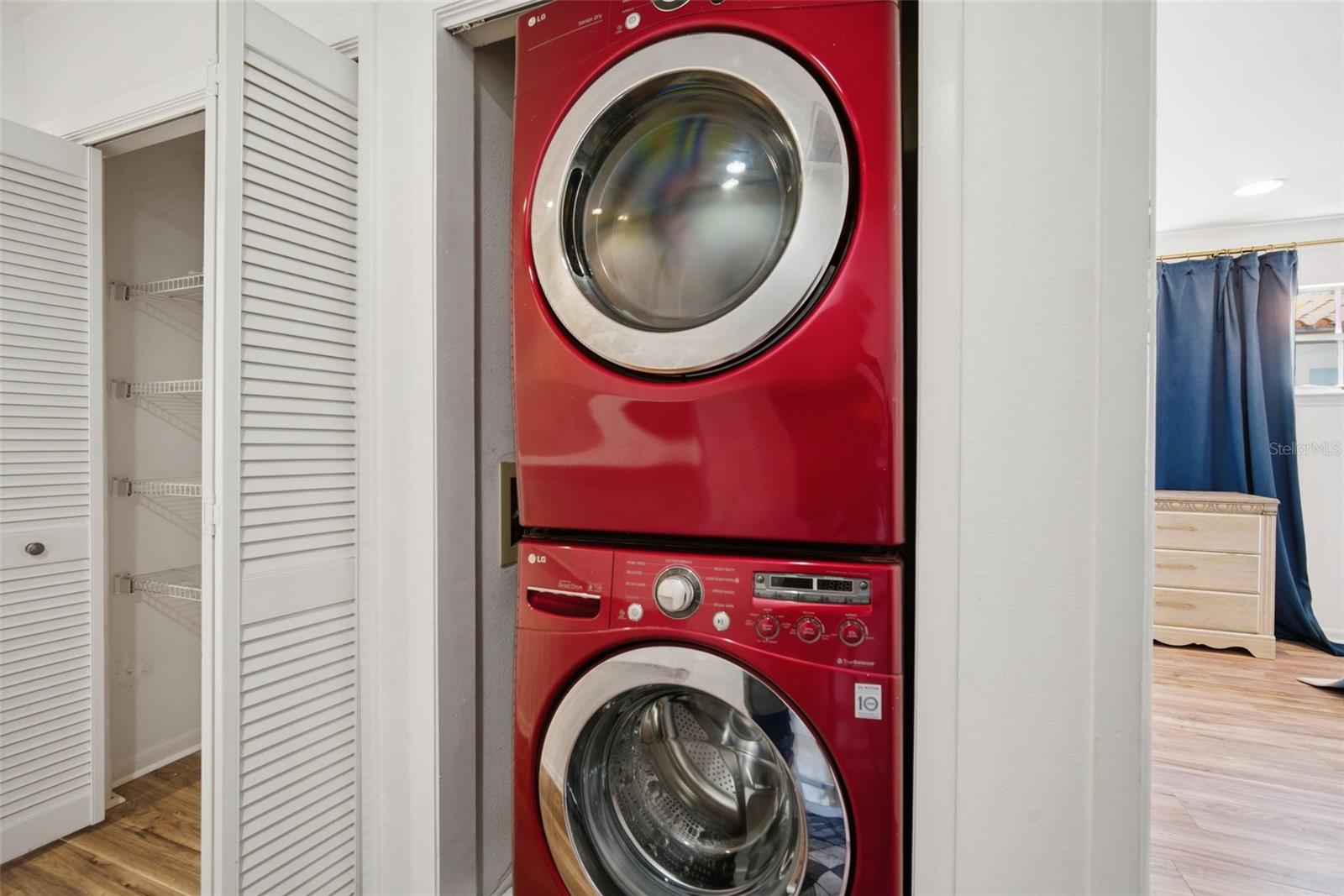 SUNSET PARK - Residential