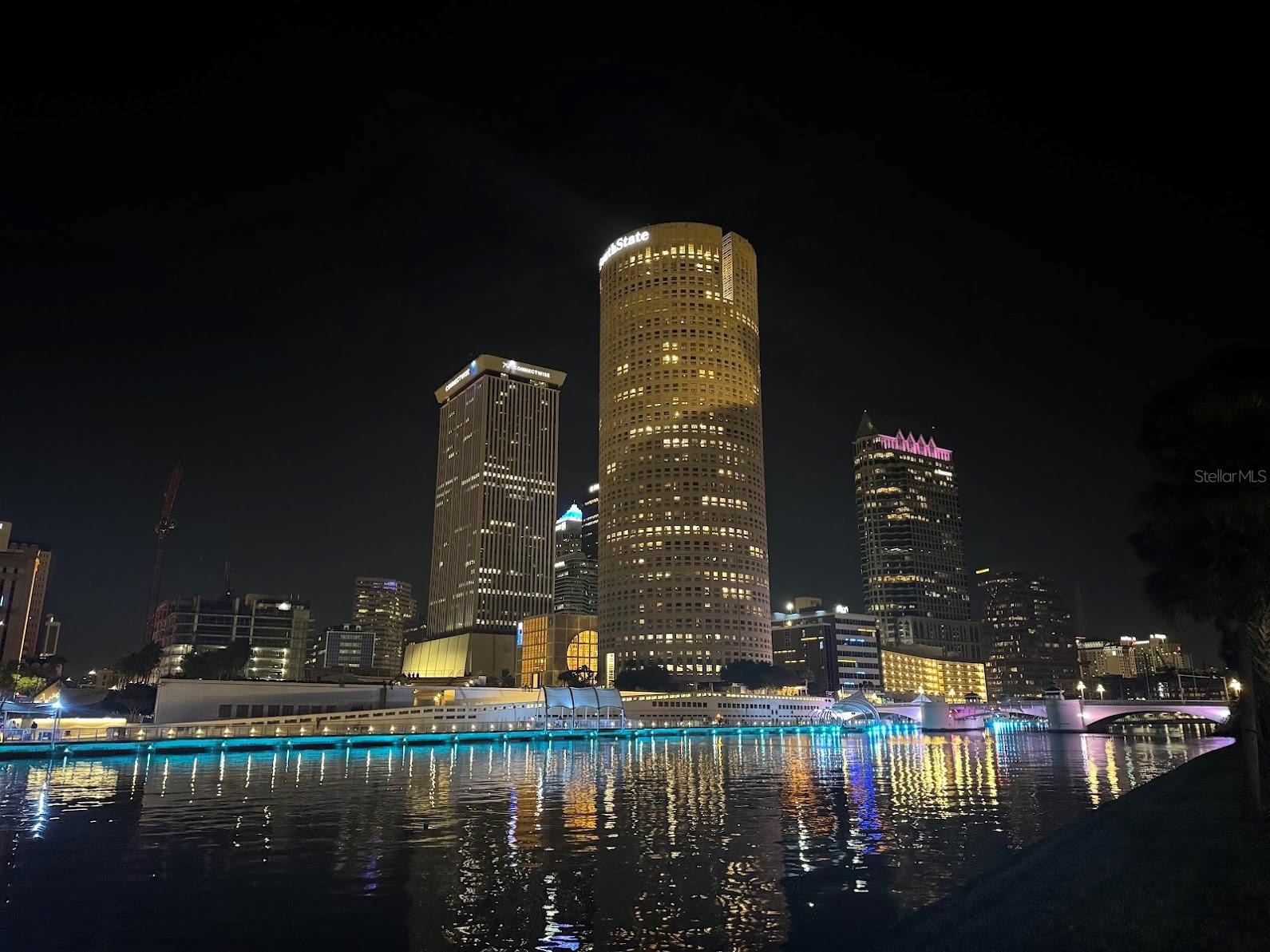 SUNSET PARK - Residential