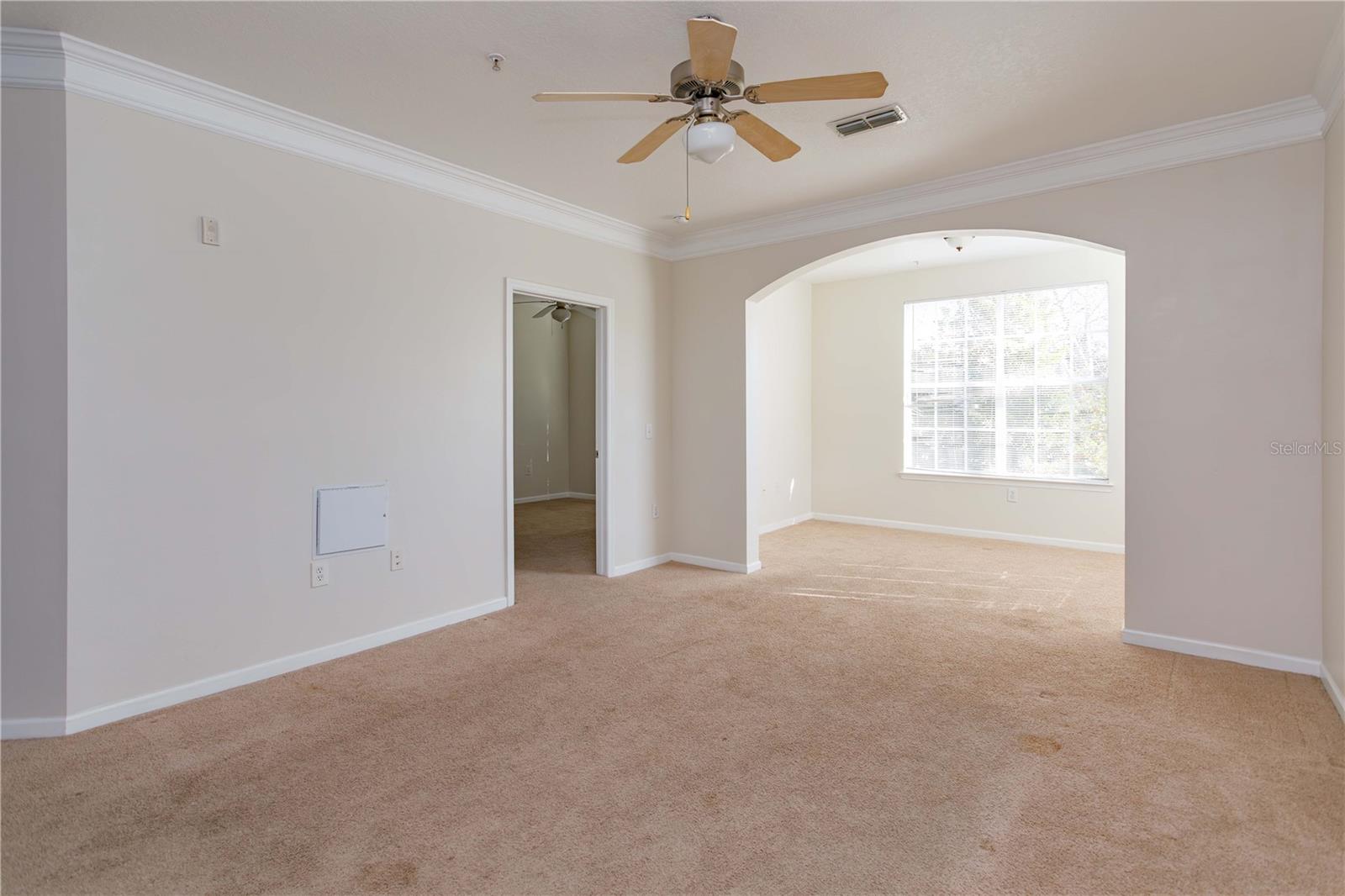 DISCOVERY PALMS - Residential