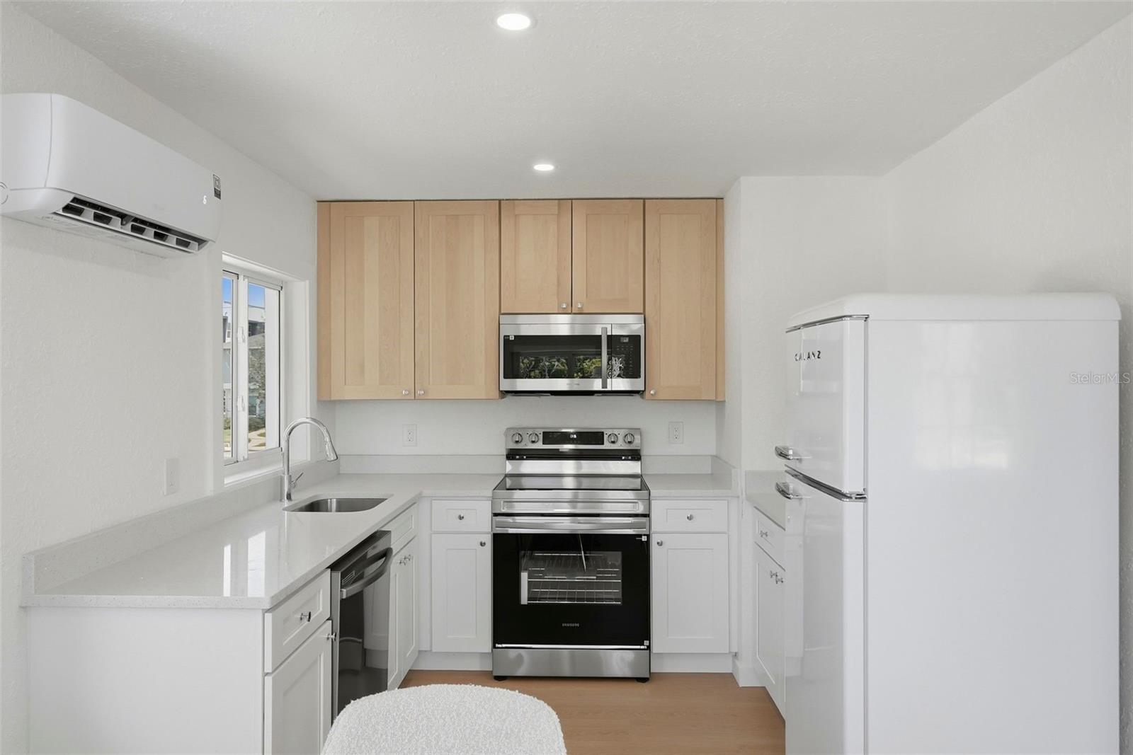 WEST CENTRAL AVE RESUB - Residential Income