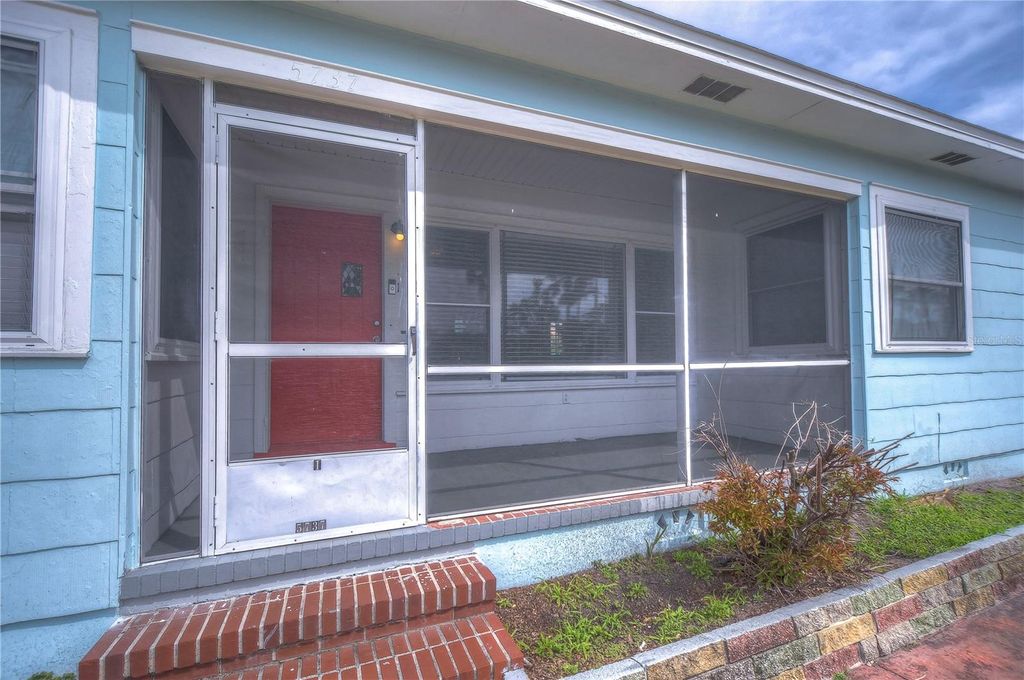 Photo of 5737 Shore Boulevard S #1, Gulfport, FL 33707 (MLS # TB8457223)