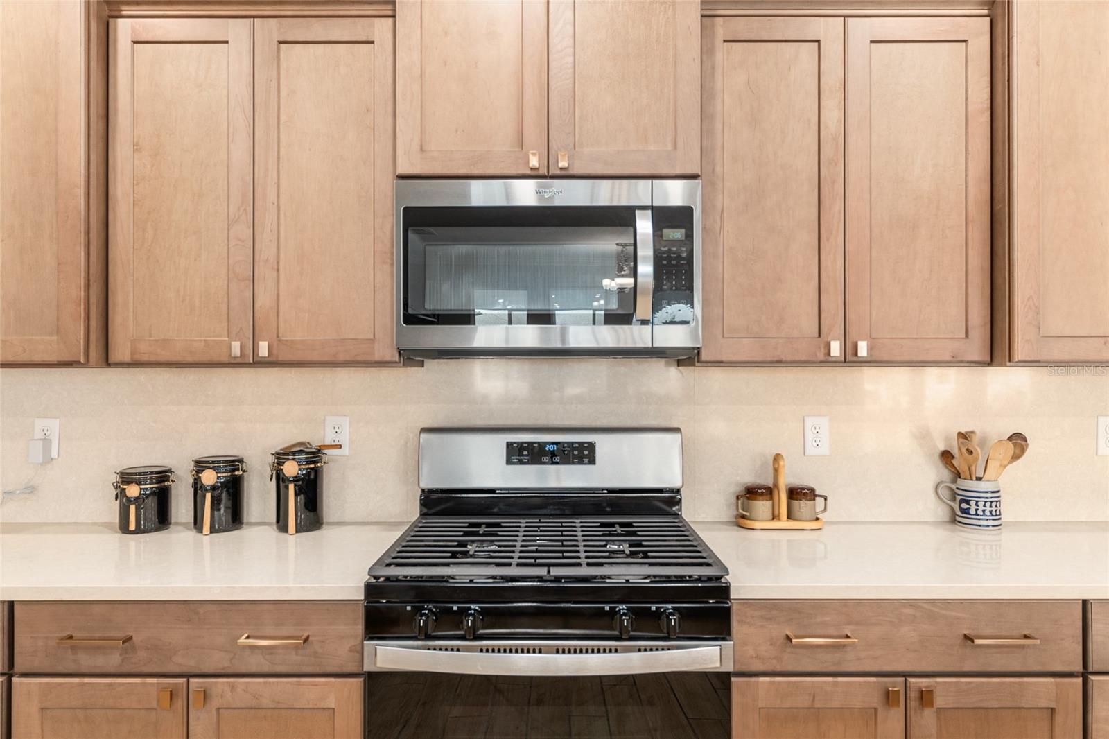 ON TOP OF THE WORLD - Residential