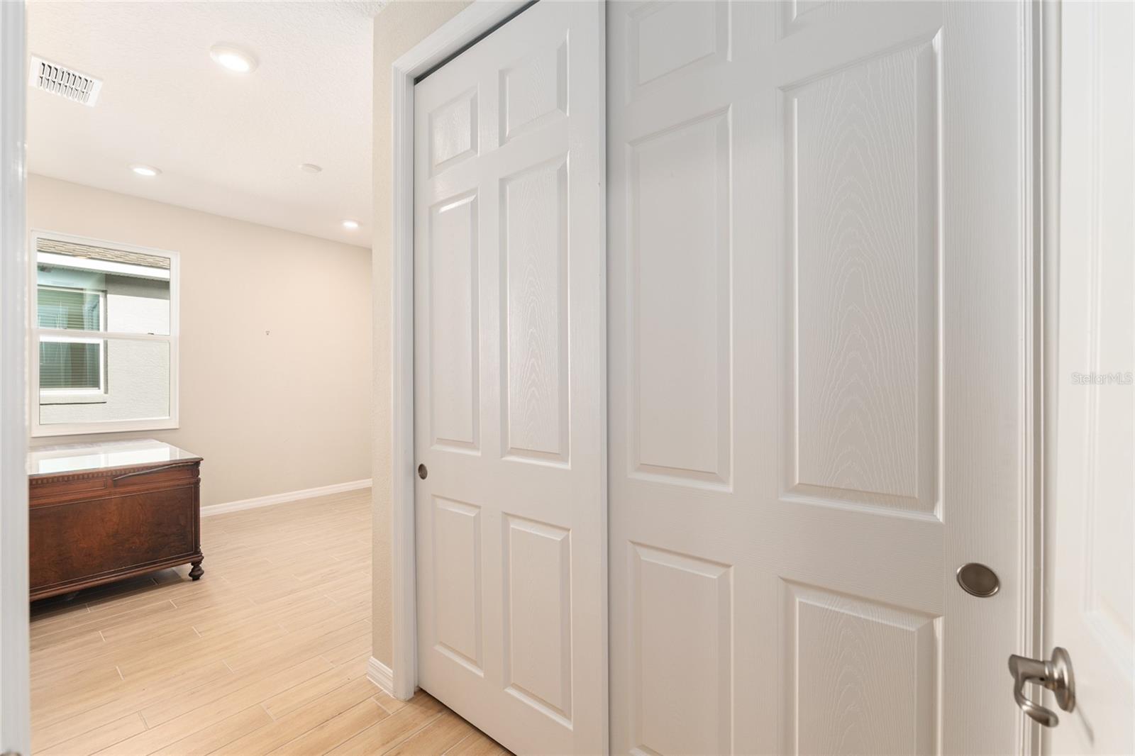 ON TOP OF THE WORLD - Residential