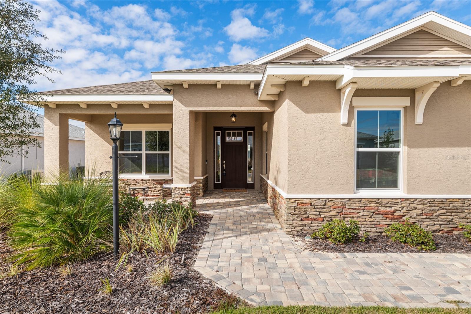 ON TOP OF THE WORLD - Residential