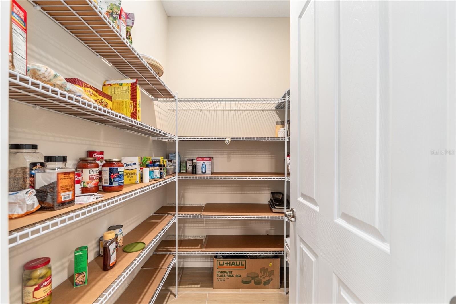 ON TOP OF THE WORLD - Residential